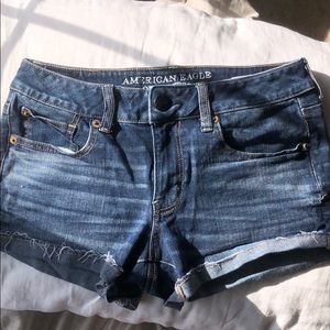 AMERICAN EAGLE jean shorts!
